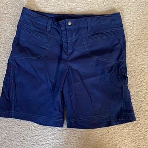 Women’s Athleta shorts
